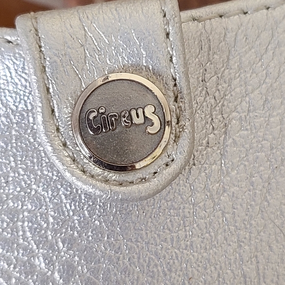 Sam Edelman Circus Gold Cassandra Thong Sandal - Picture 5 of 8